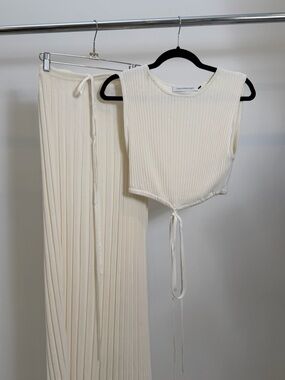 Christopher Esber Cream Ribbed Knit Top
